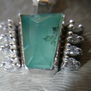 Rare chrysoprase jelly with mayan Cut. W/chain